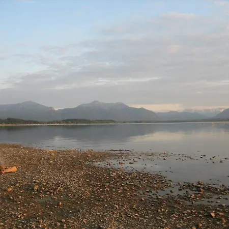Forsthaus Am Chiemsee * 키엠민크